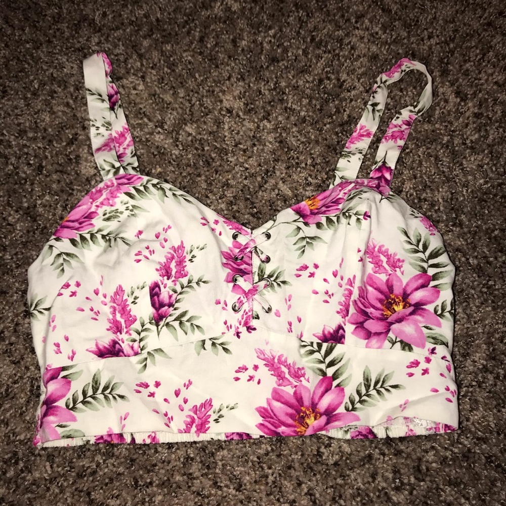 Forever 21 Women’s Floral Crop Top